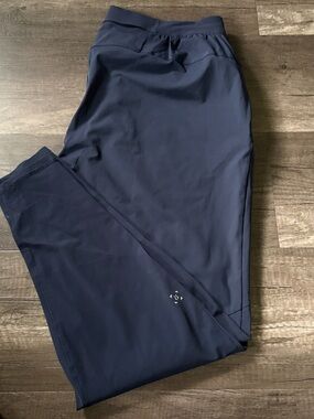 Lululemon Men's Navy Jogger Pants